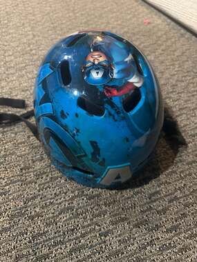Like New Avengers Multisport Helmet - Child 5+ (51-54 cm)